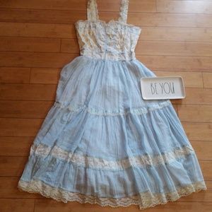 Gunne sax by jessica  prairie lace ruffles flowers